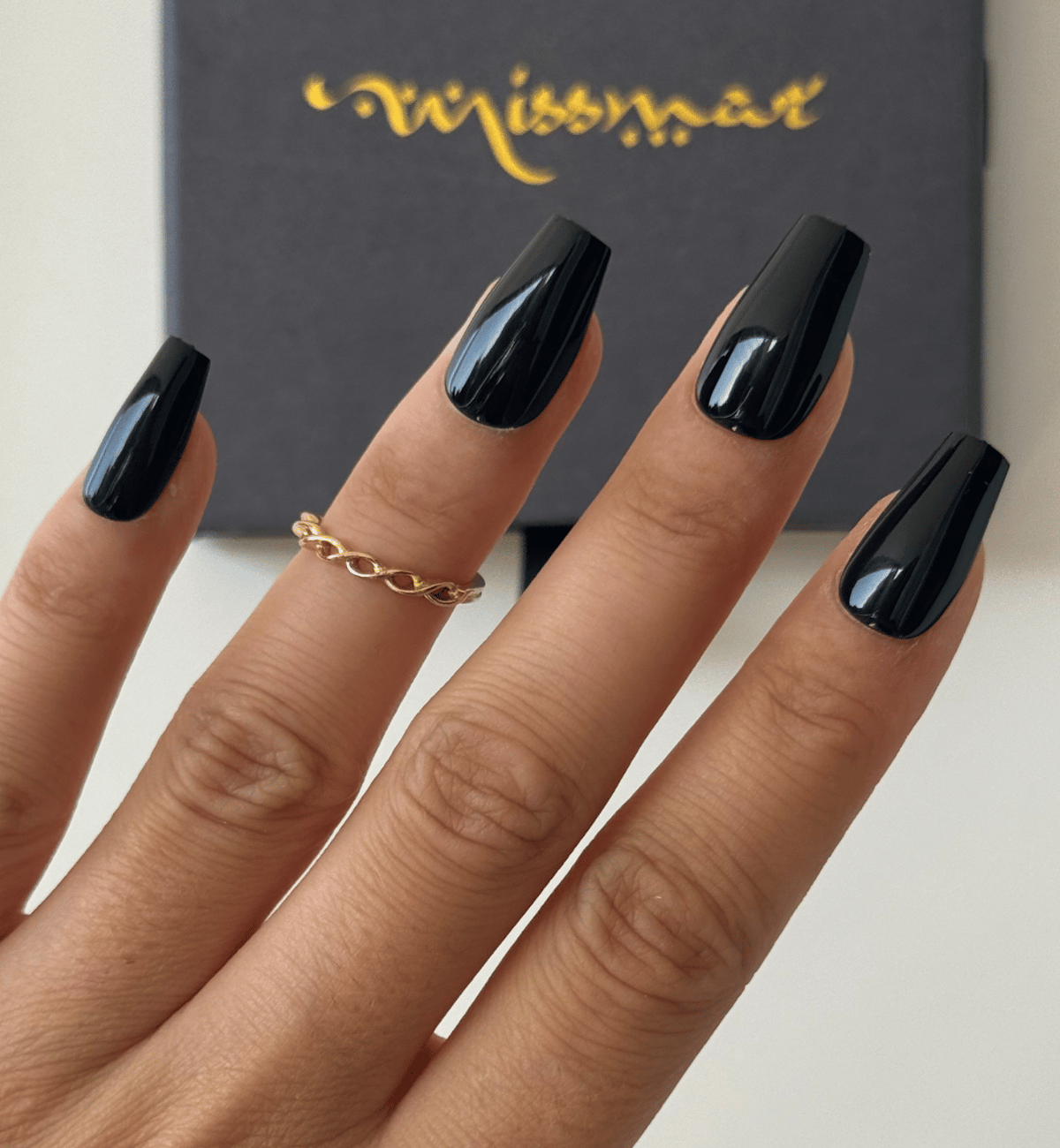 FAUX ONGLES NOIRS COFFINS MÉDIUM