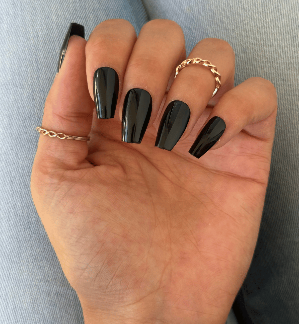 FAUX ONGLES NOIRS COFFINS MÉDIUM