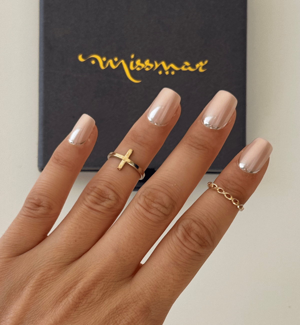 FAUX ONGLES LUXURY SILVER CARRÉS COURTS