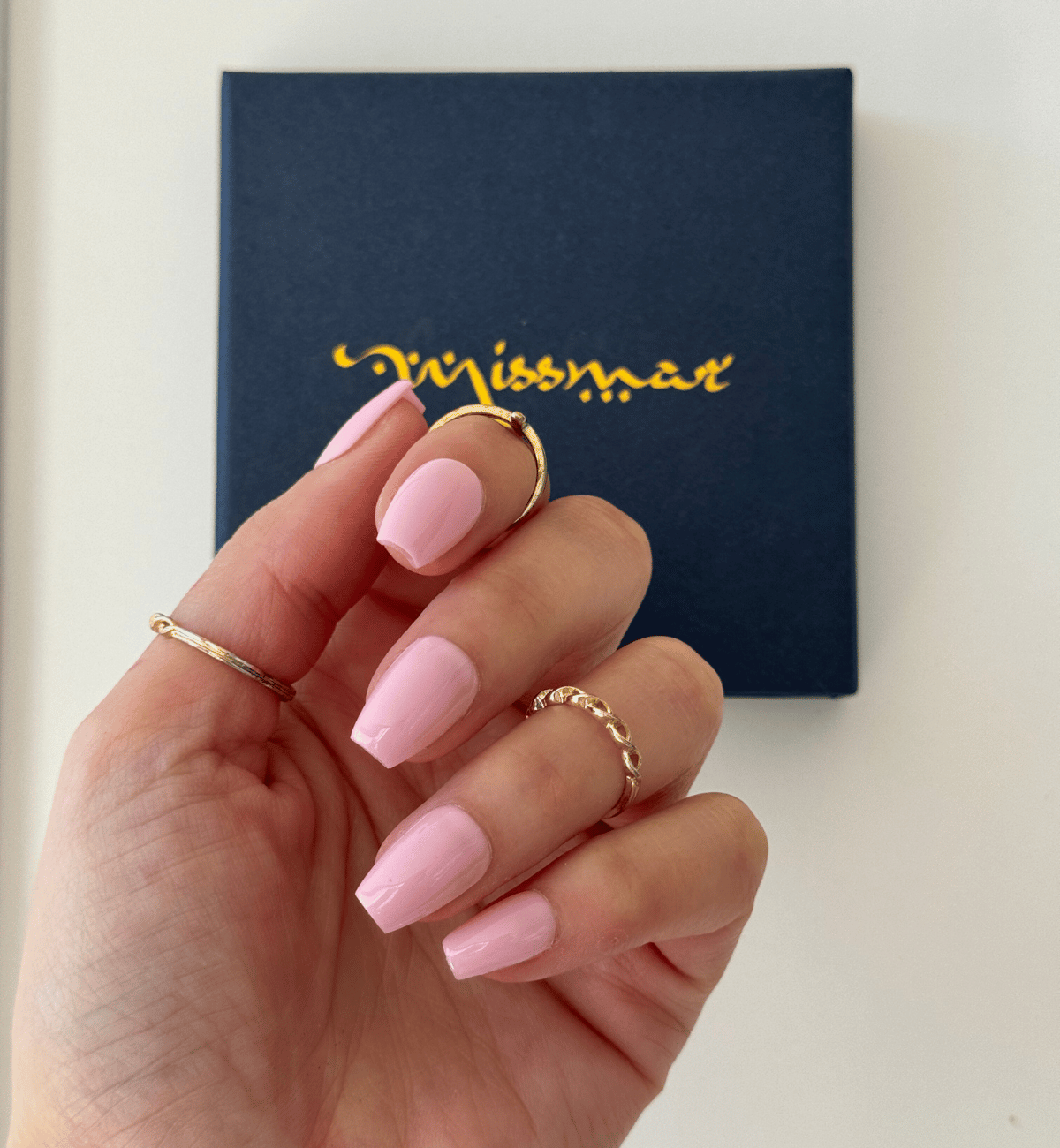 FAUX ONGLES ROSES PÂLES COFFINS COURTS