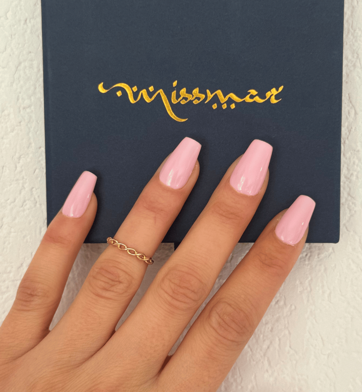 FAUX ONGLES ROSES PÂLES COFFINS MÉDIUM