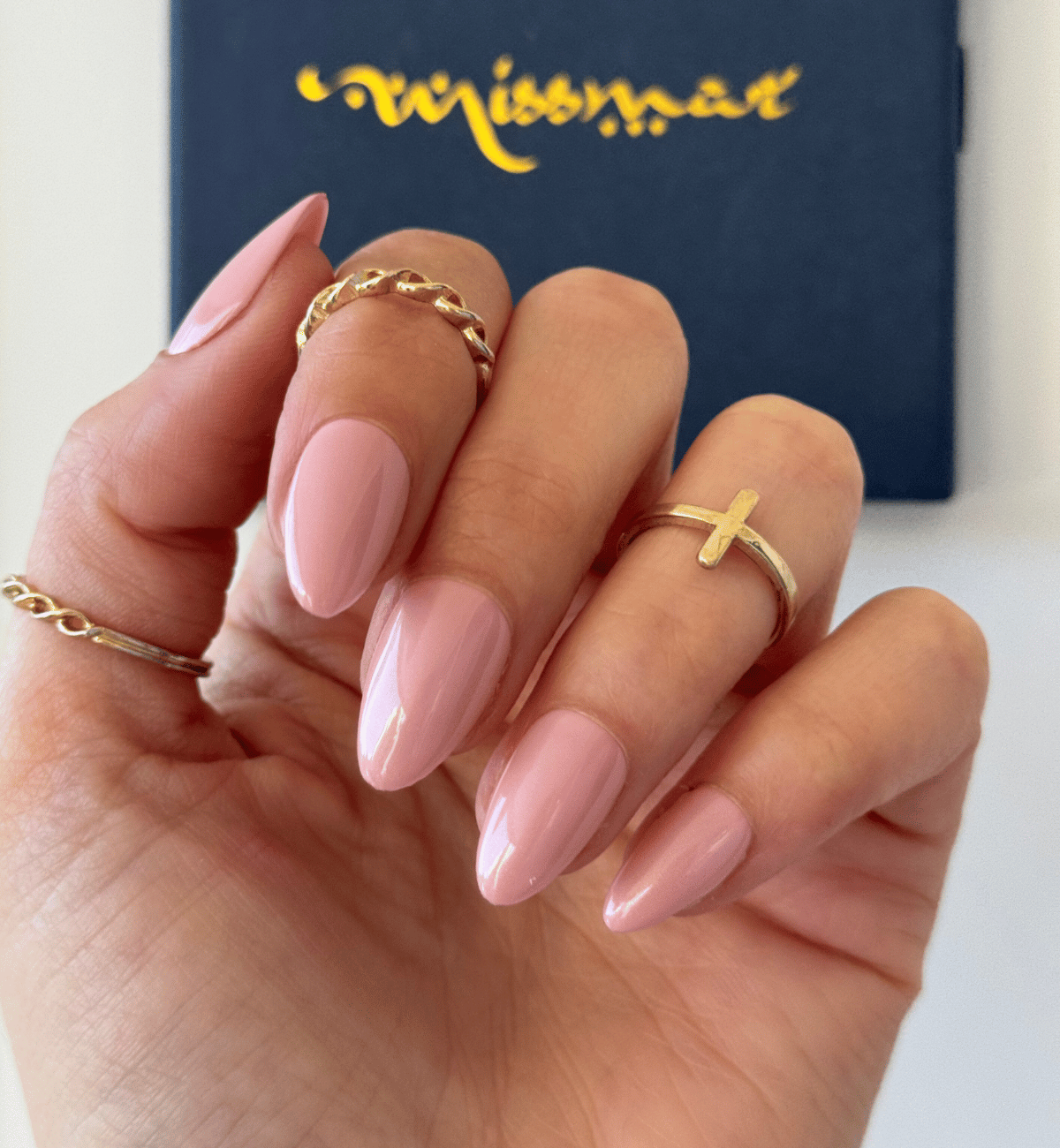 FAUX ONGLES ROSES PERLES AMANDES MÉDIUM