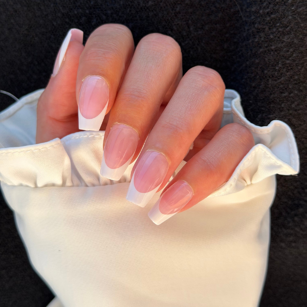 Faux Ongles French Coffin Medium