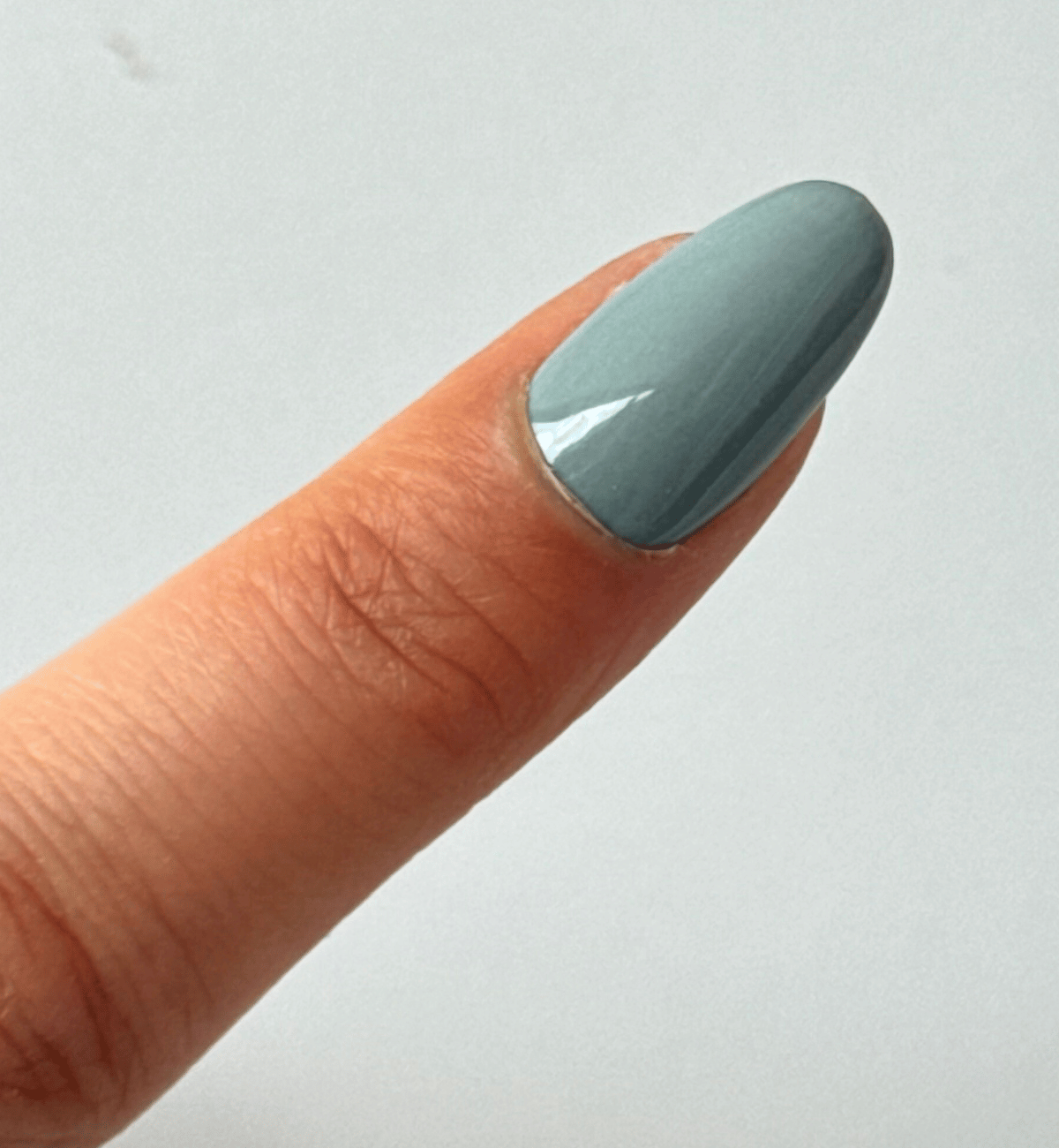 FAUX ONGLES VERTS SAUGE ARRONDIS MÉDIUM