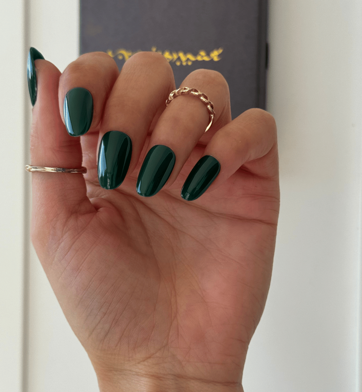 FAUX ONGLES VERTS SAPIN ARRONDIS MÉDIUM