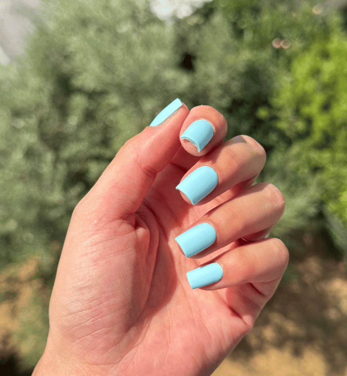 Faux ongles bleu glacier carré court