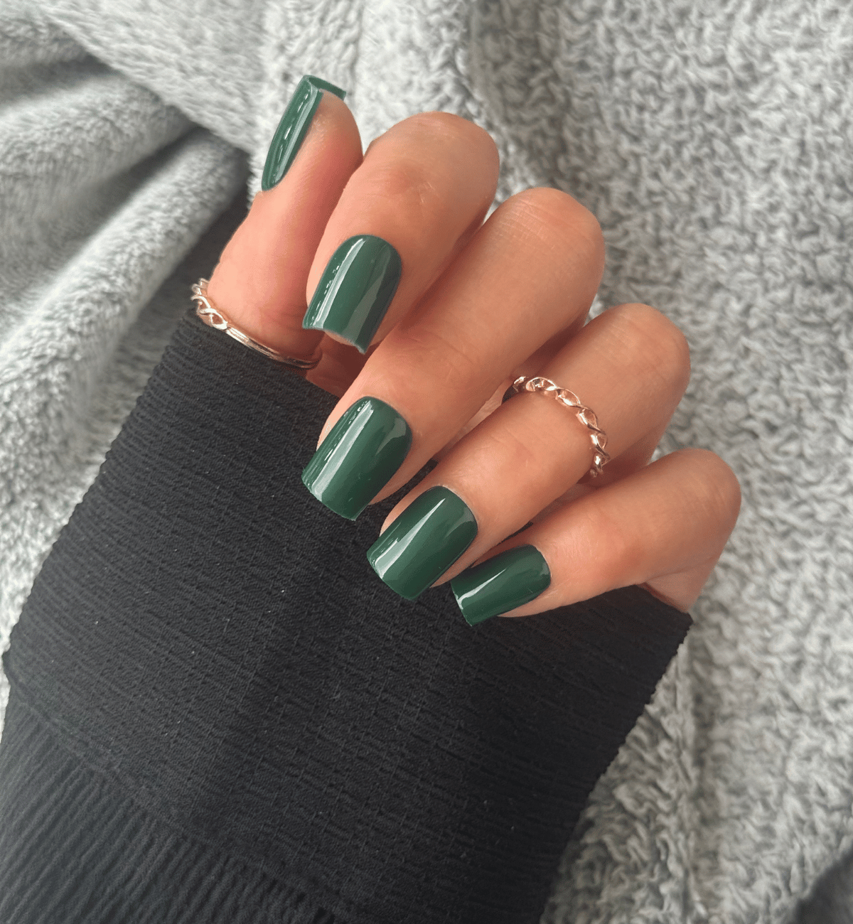FAUX ONGLES VERTS SAPIN CARRÉS COURTS