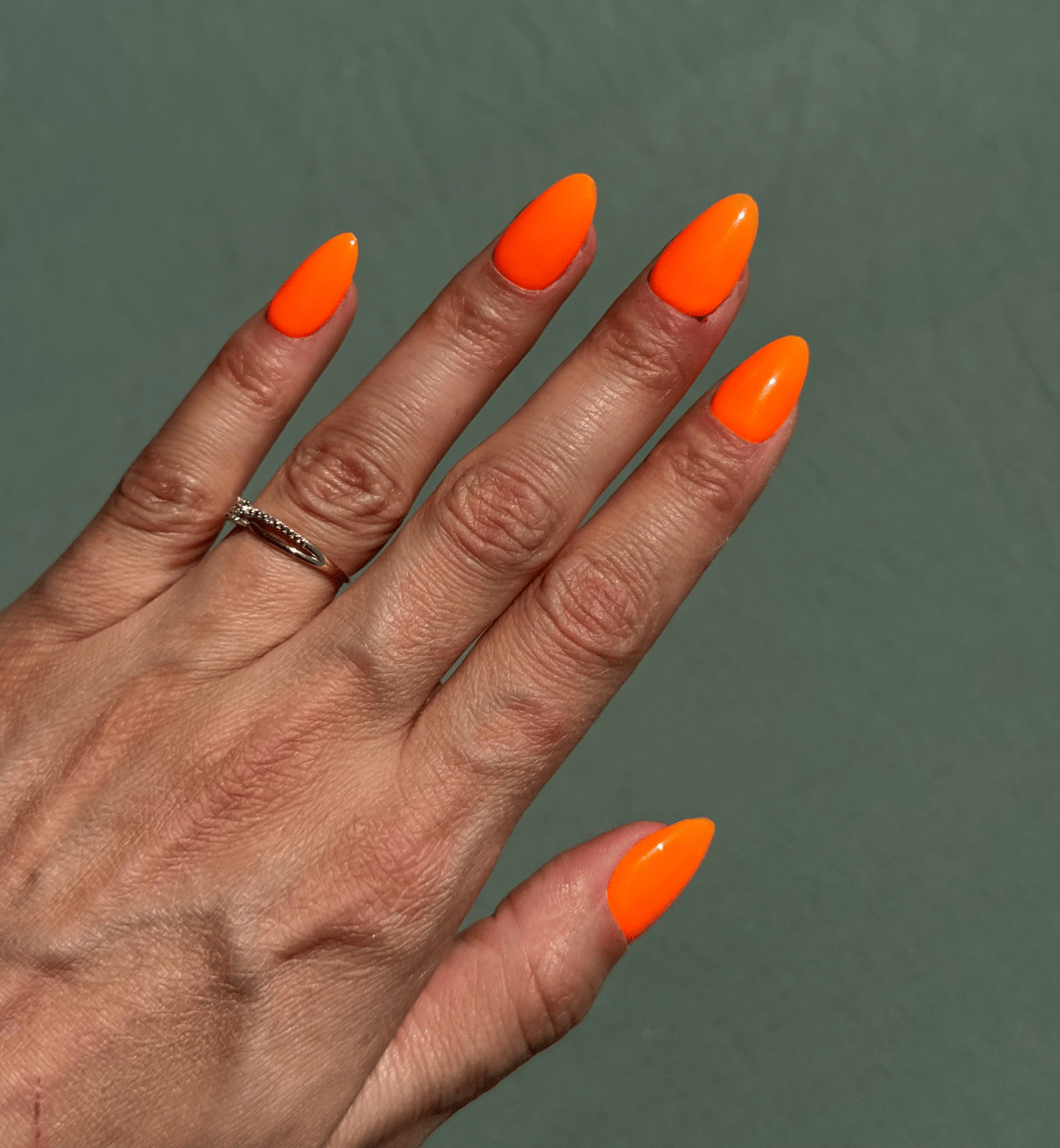 FAUX ONGLES ORANGE MANDARINE AMANDE MEDIUM