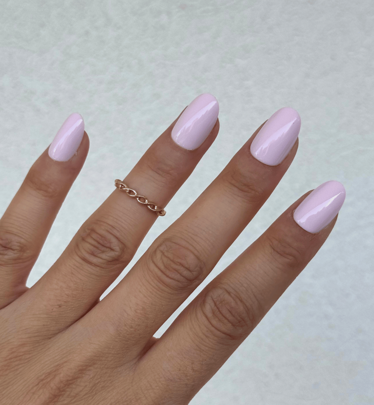 FAUX ONGLES ROSES PÂLES ARRONDIS COURTS