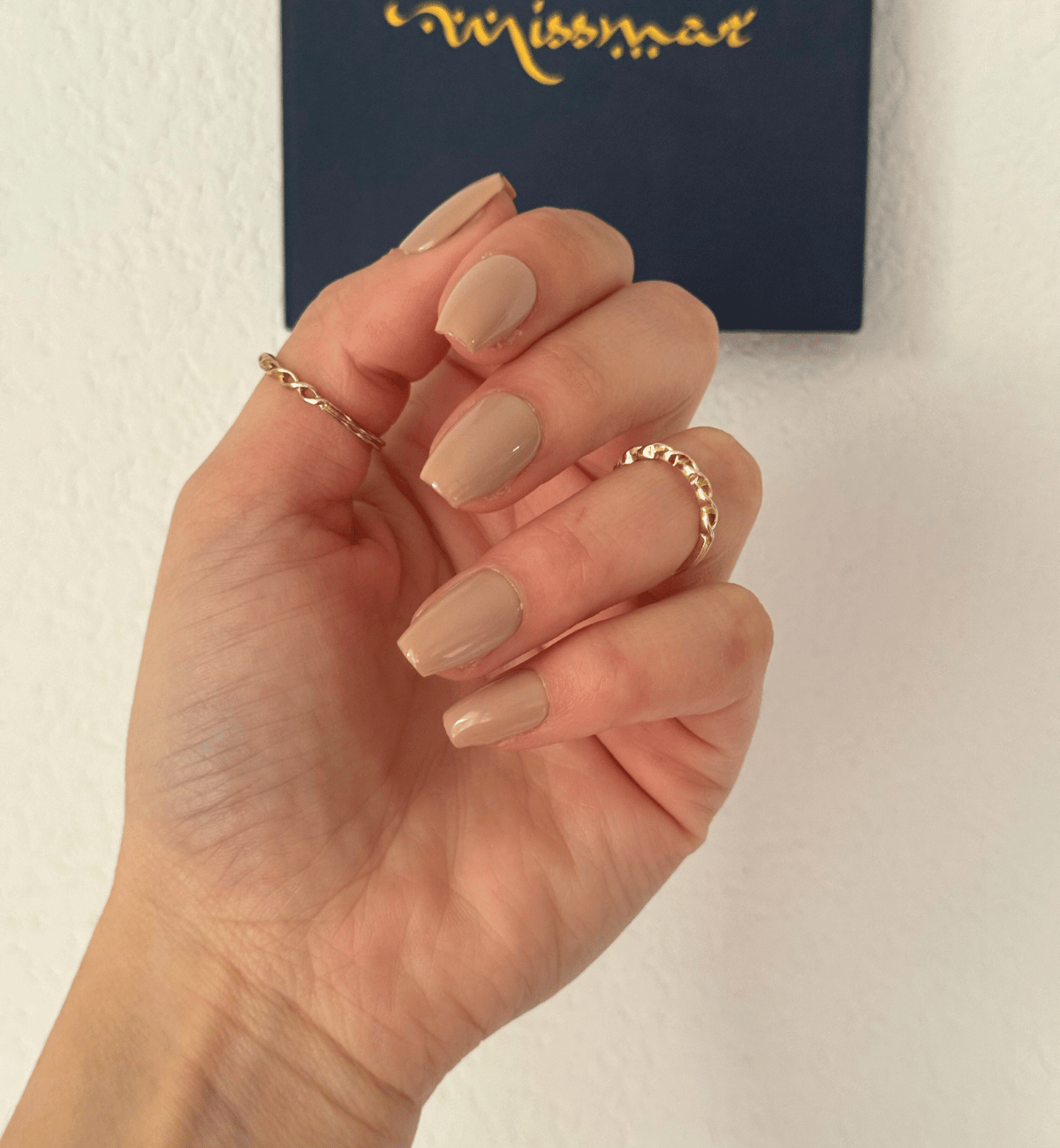 FAUX ONGLES BEIGE NUDE COFFIN COURT
