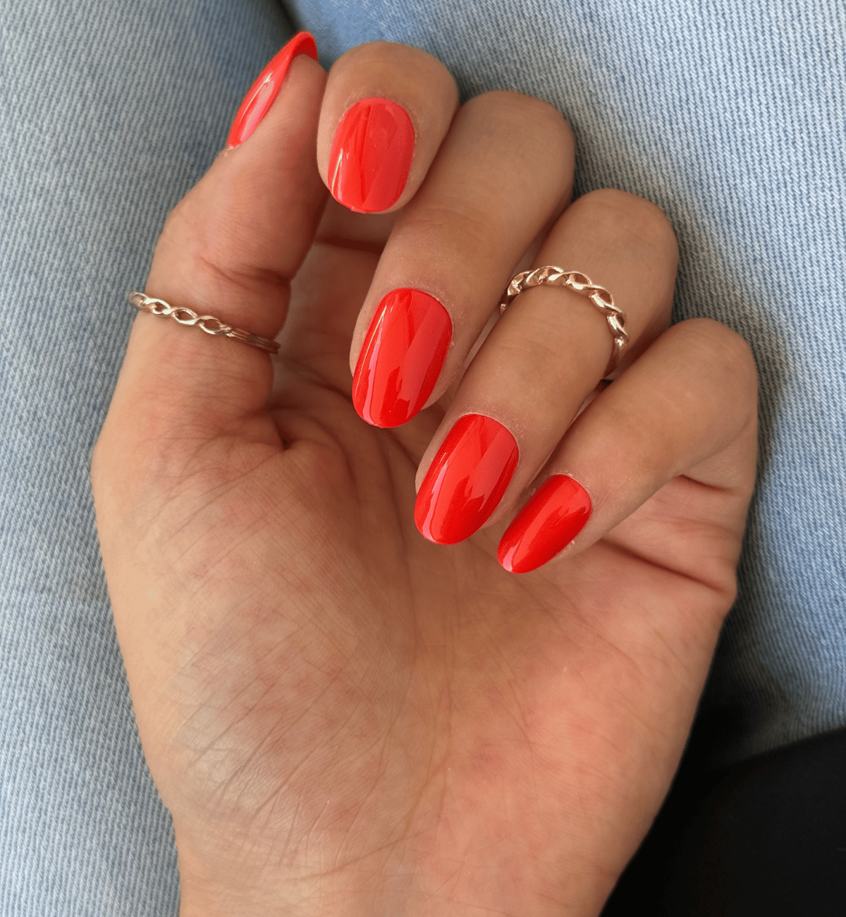 FAUX ONGLES ROUGES ARRONDIS COURTS
