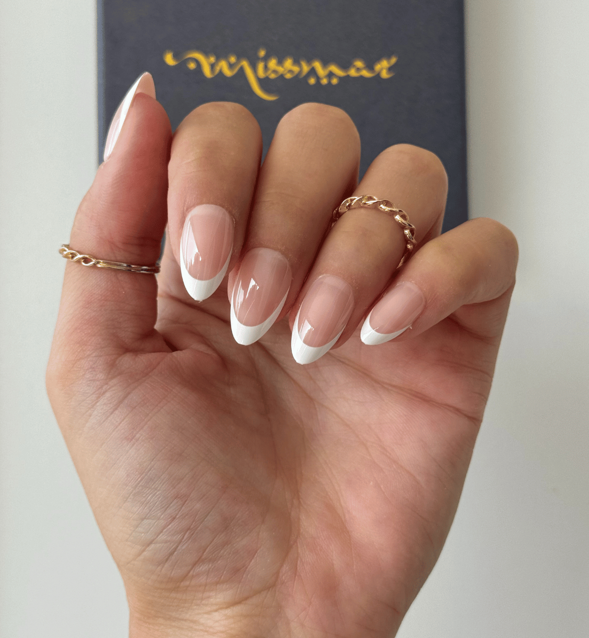 FAUX ONGLES FRENCH AMANDES COURTS