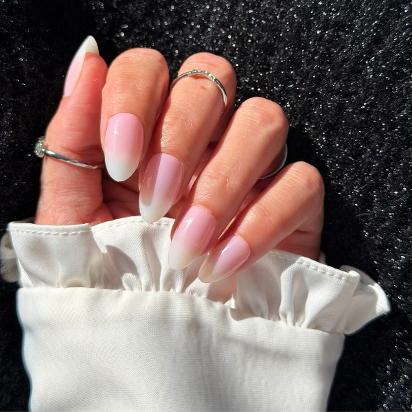 Faux Ongles Baby Boomer Rosé Amande Medium