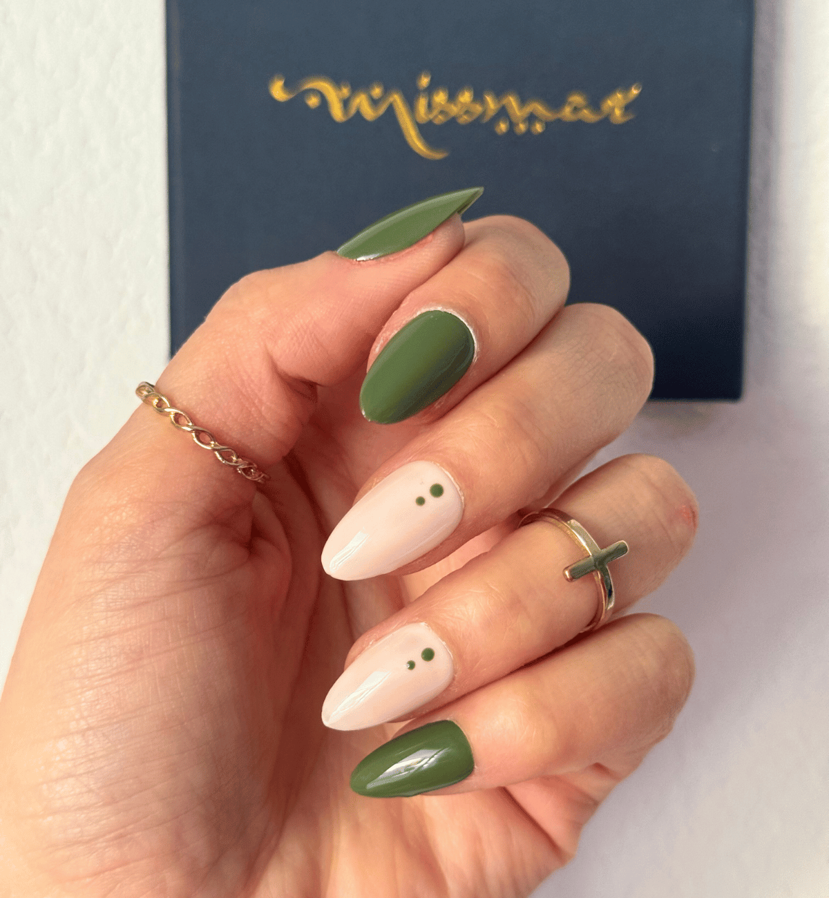 FAUX ONGLES NAILS ART AMANDES MÉDIUM