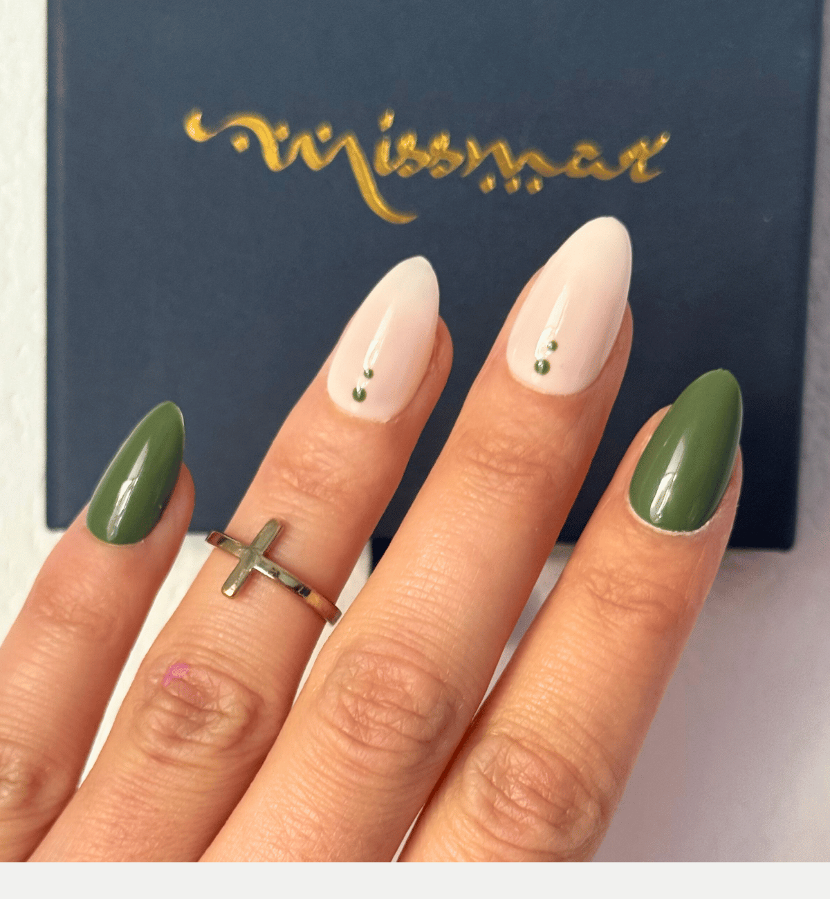 FAUX ONGLES NAILS ART AMANDES MÉDIUM
