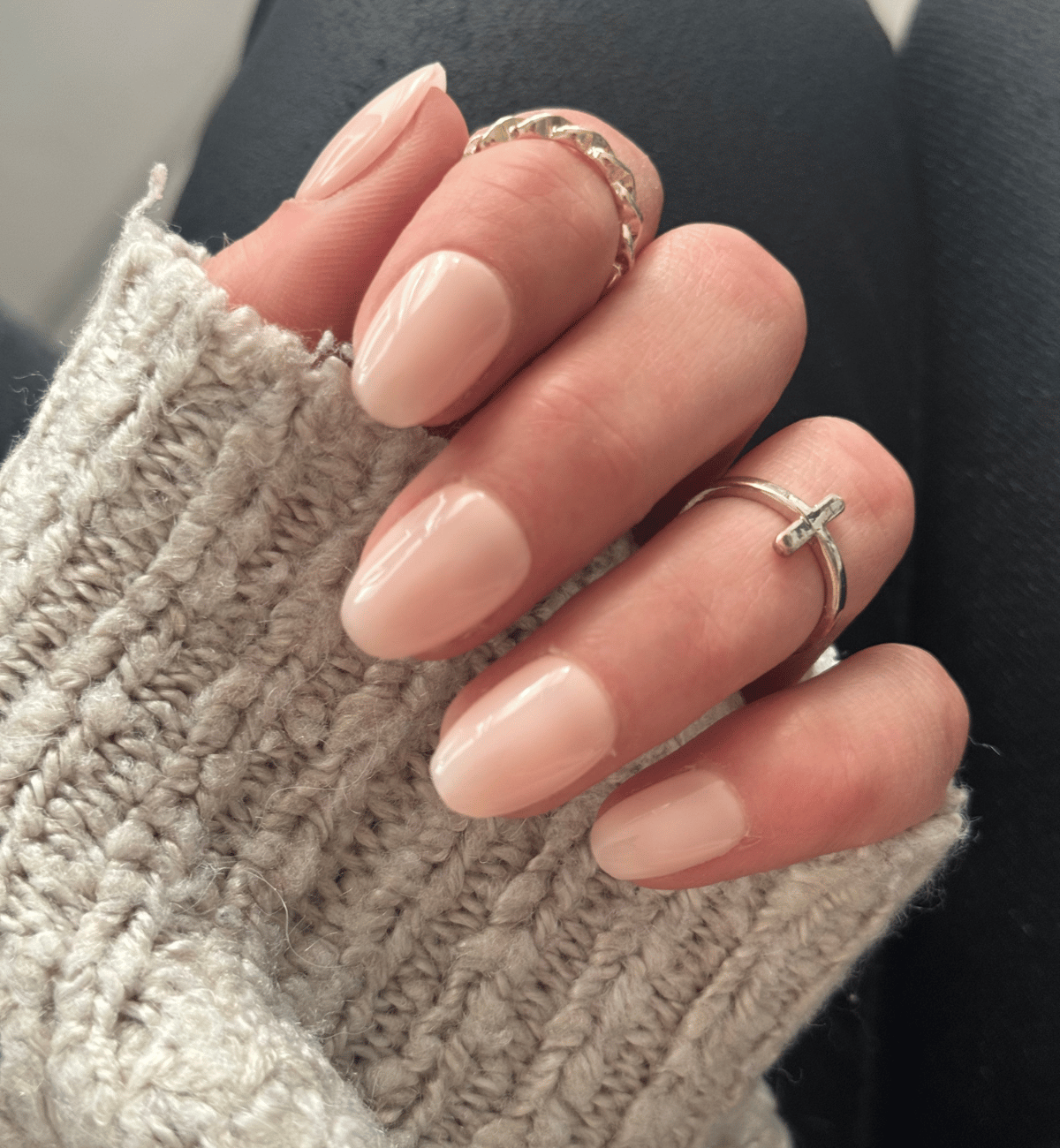 FAUX ONGLES ABRICOT NUDE ARRONDIS COURTS