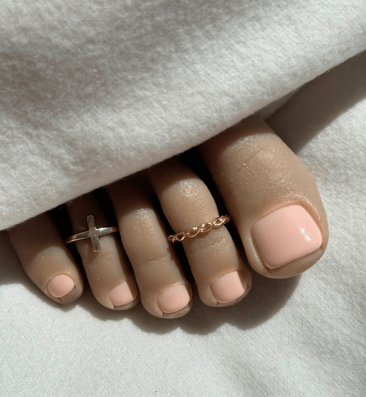 FAUX ONGLES PIEDS NUDES ABRICOTS