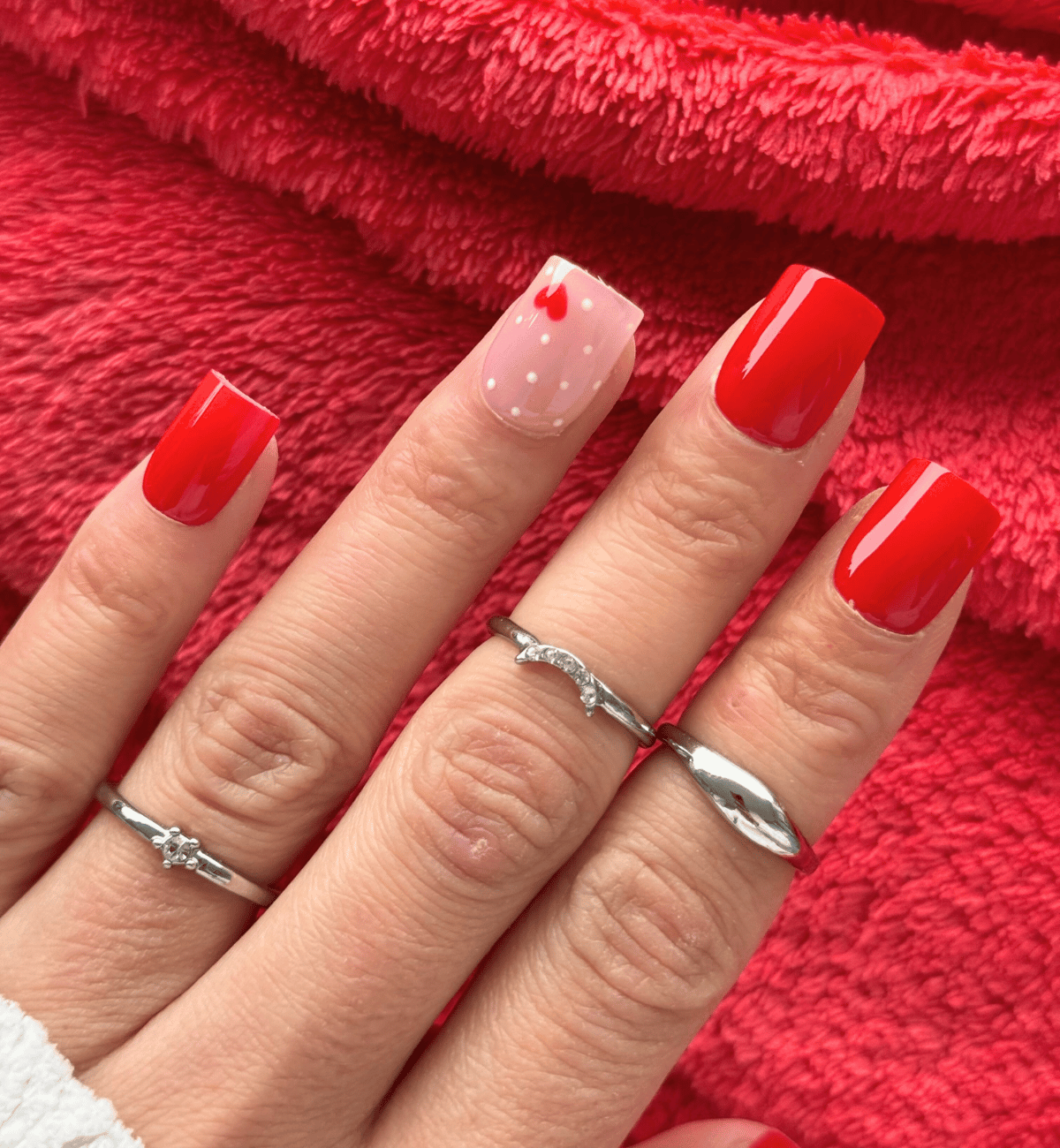 NAIL ART JULY CARRÉ COURT - ST-VALENTIN