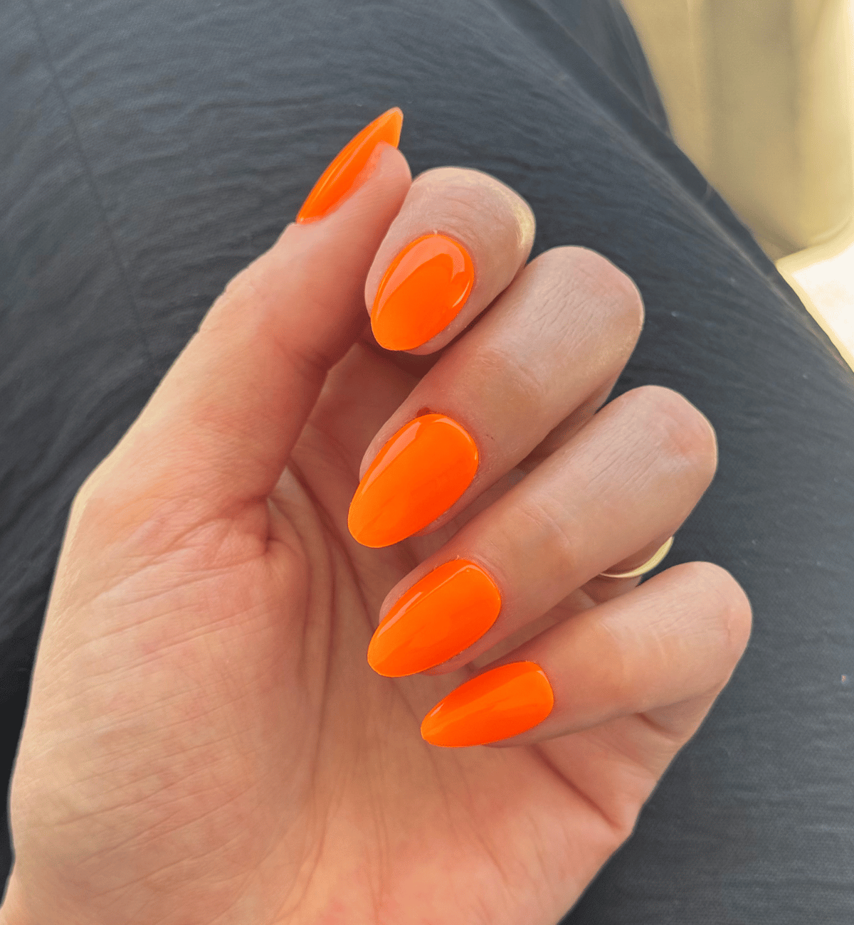 FAUX ONGLES ORANGE MANDARINE AMANDE MEDIUM